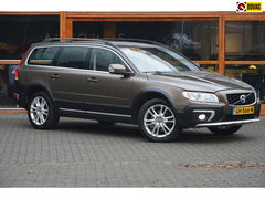 Volvo XC70 D5 AWD Classic Edition | 5 Cilinder | Camera | Trekhaak 2100KG | Stoelverwarming | Standkachel | VOC |