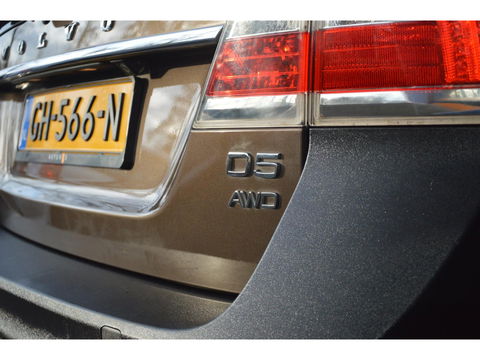 Volvo XC70 D5 AWD Classic Edition | 5 Cilinder | Camera | Trekhaak 2100KG | Stoelverwarming | Standkachel | VOC |