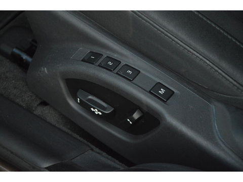 Volvo XC70 D5 AWD Classic Edition | 5 Cilinder | Camera | Trekhaak 2100KG | Stoelverwarming | Standkachel | VOC |