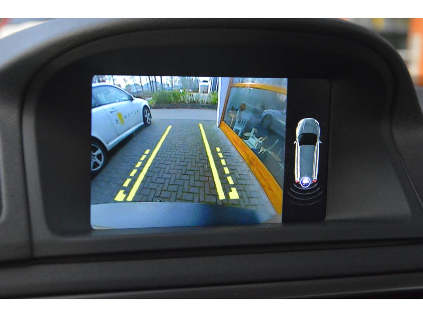 Volvo XC70 D5 AWD Classic Edition | 5 Cilinder | Camera | Trekhaak 2100KG | Stoelverwarming | Standkachel | VOC |