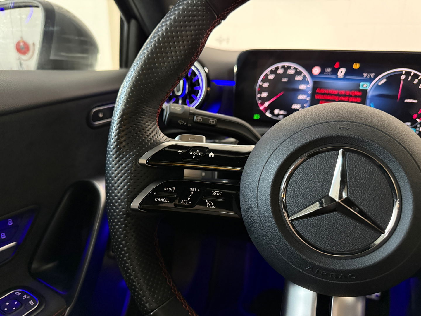 Mercedes-Benz A-Klasse 250 e Star Edition Luxury Line Pano*360Cam*Keyless