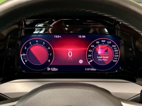 Volkswagen Golf 1.0 TSI Life | Adaptive Cruise Control | Parkeersensoren | Apple Carplay | Android Auto | Sfeerverlichting | Trekhaak | 17" Lichtmetaal | Airconditioning