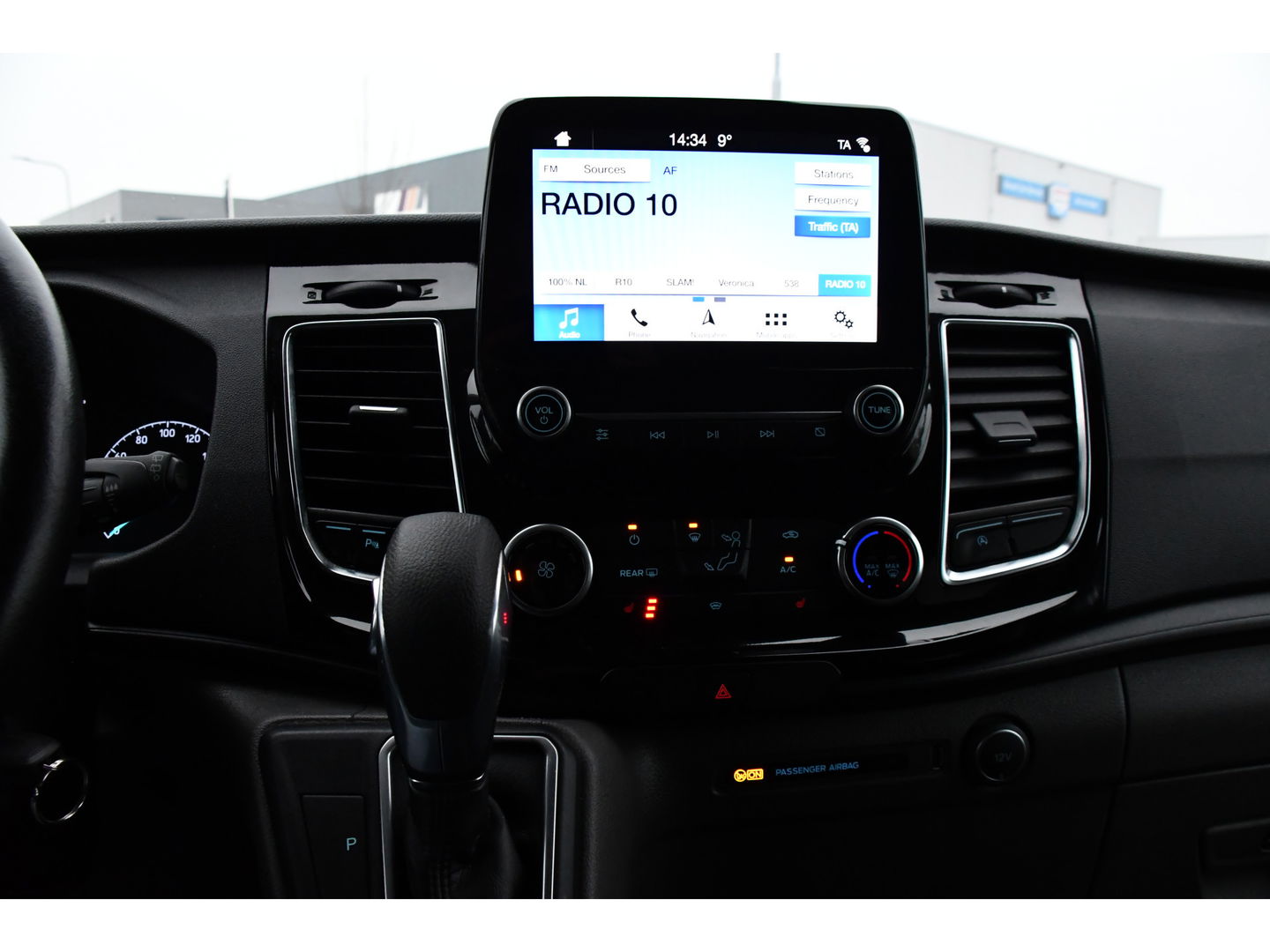 Ford Transit Custom 300 2.0 TDCI L1H1 Limited DC Raptor Edition Camera, Cruise, Carplay, 2 x Schuifdeur, LED, Stoelverwarming, 130pk, Automaat, Uniek!