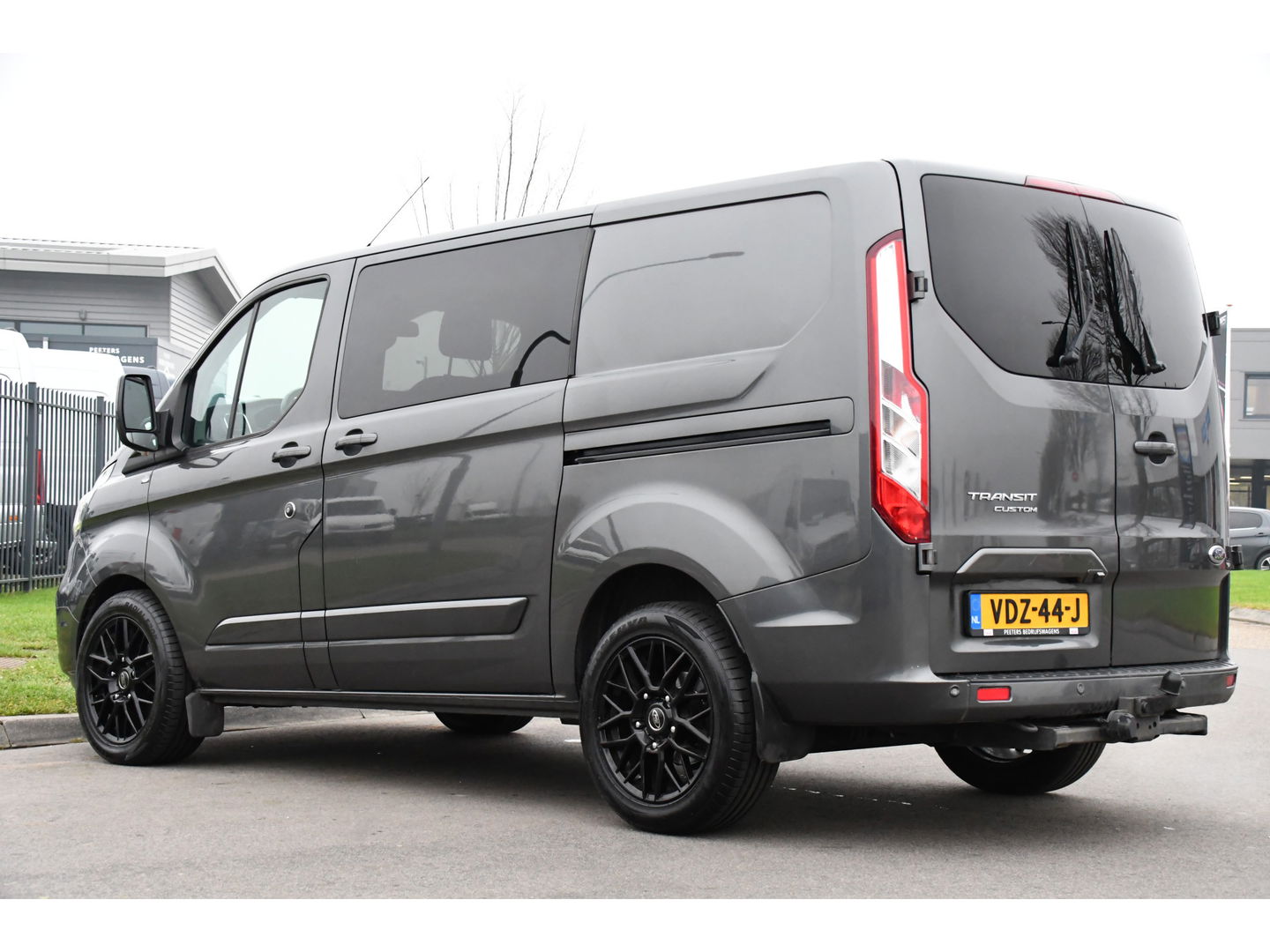Ford Transit Custom 300 2.0 TDCI L1H1 Limited DC Raptor Edition Camera, Cruise, Carplay, 2 x Schuifdeur, LED, Stoelverwarming, 130pk, Automaat, Uniek!