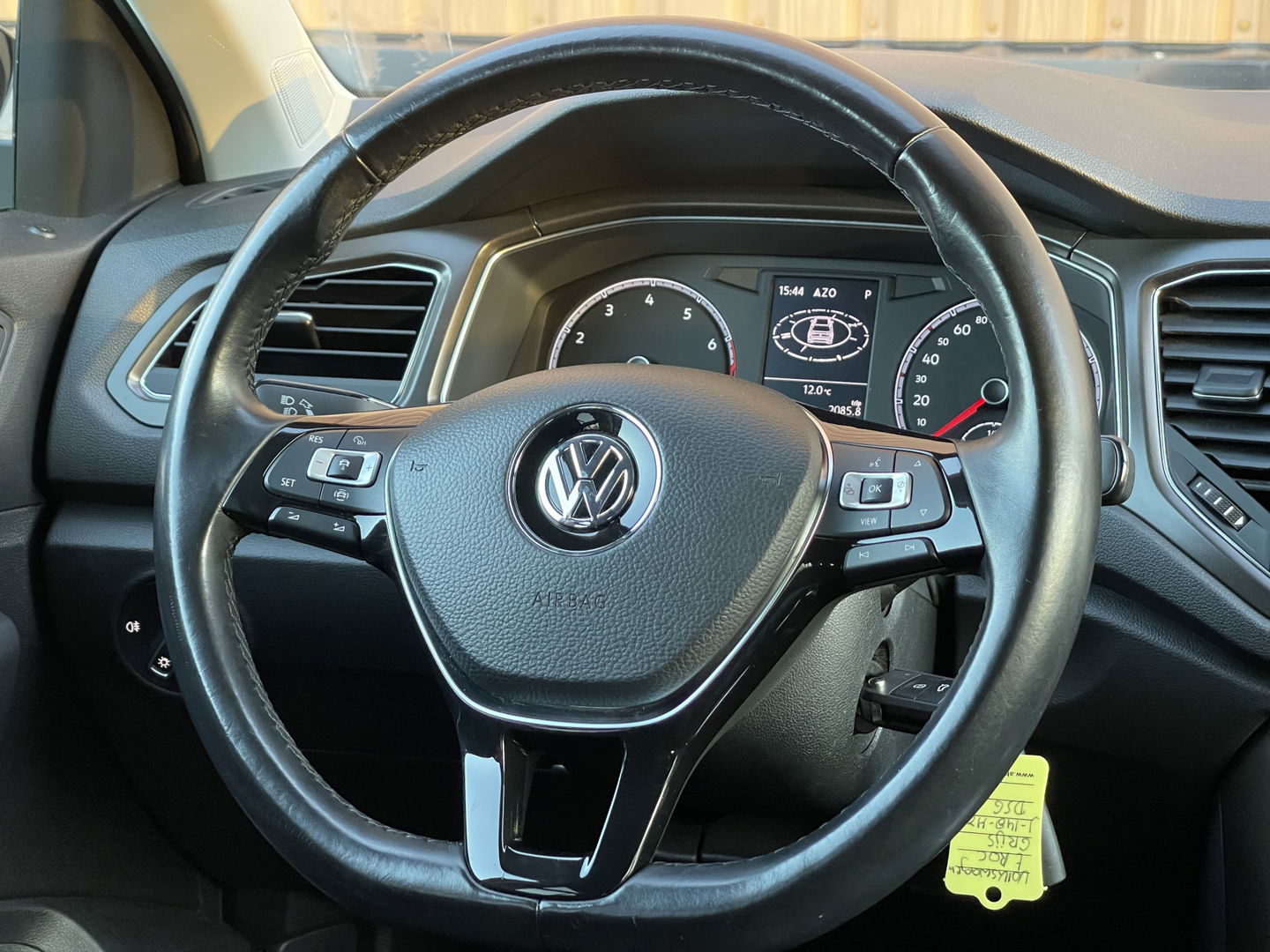 Volkswagen T-Roc 1.5 TSI Sport | Bluetooth | Trekhaak | Airconditioning | Achteruitrijdcamera | Navigatie | Parkeersensoren |