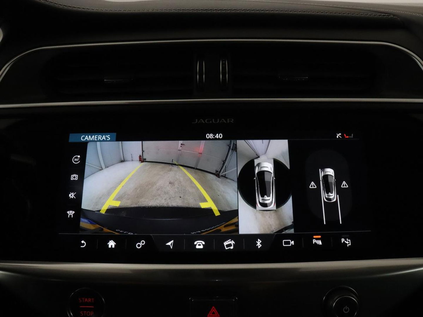 Jaguar I-PACE EV400 HSE 90 kWh | Panoramadak | Head-Up | Luchtvering | 360 Camera | Stoelverwarming | Adaptive cruise | Matrix LED | Carplay | Leder | Meridian Surround | Navigatie | Park Assist