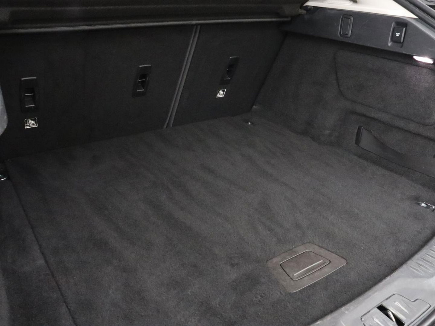 Jaguar I-PACE EV400 HSE 90 kWh | Panoramadak | Head-Up | Luchtvering | 360 Camera | Stoelverwarming | Adaptive cruise | Matrix LED | Carplay | Leder | Meridian Surround | Navigatie | Park Assist