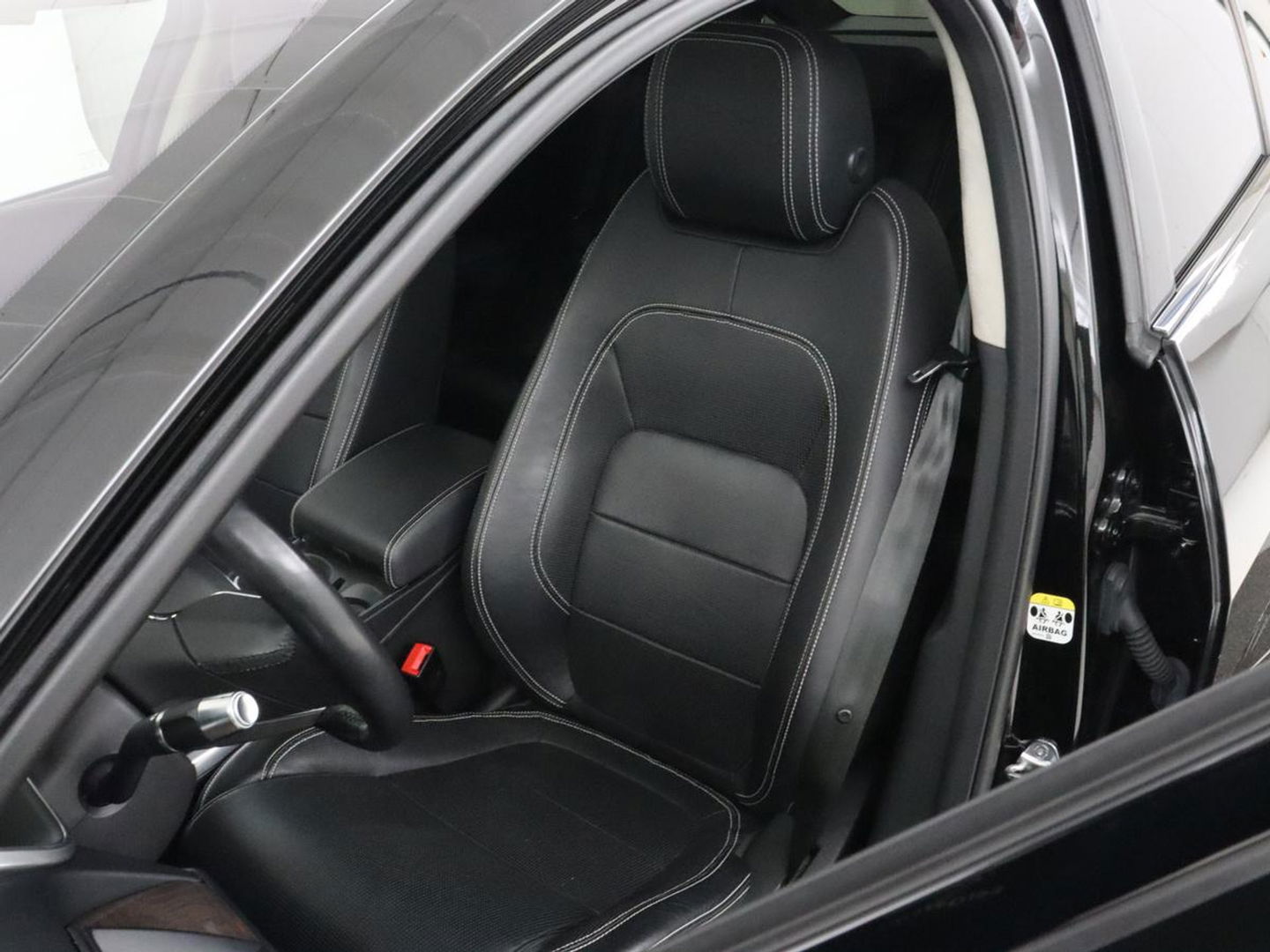 Jaguar I-PACE EV400 HSE 90 kWh | Panoramadak | Head-Up | Luchtvering | 360 Camera | Stoelverwarming | Adaptive cruise | Matrix LED | Carplay | Leder | Meridian Surround | Navigatie | Park Assist