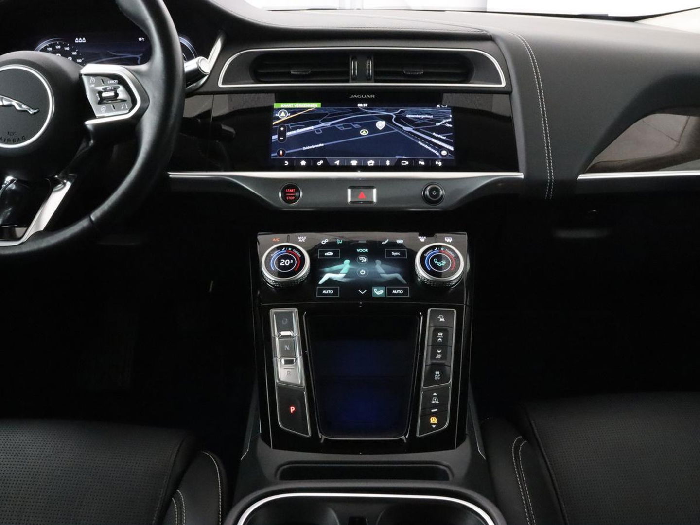 Jaguar I-PACE EV400 HSE 90 kWh | Panoramadak | Head-Up | Luchtvering | 360 Camera | Stoelverwarming | Adaptive cruise | Matrix LED | Carplay | Leder | Meridian Surround | Navigatie | Park Assist