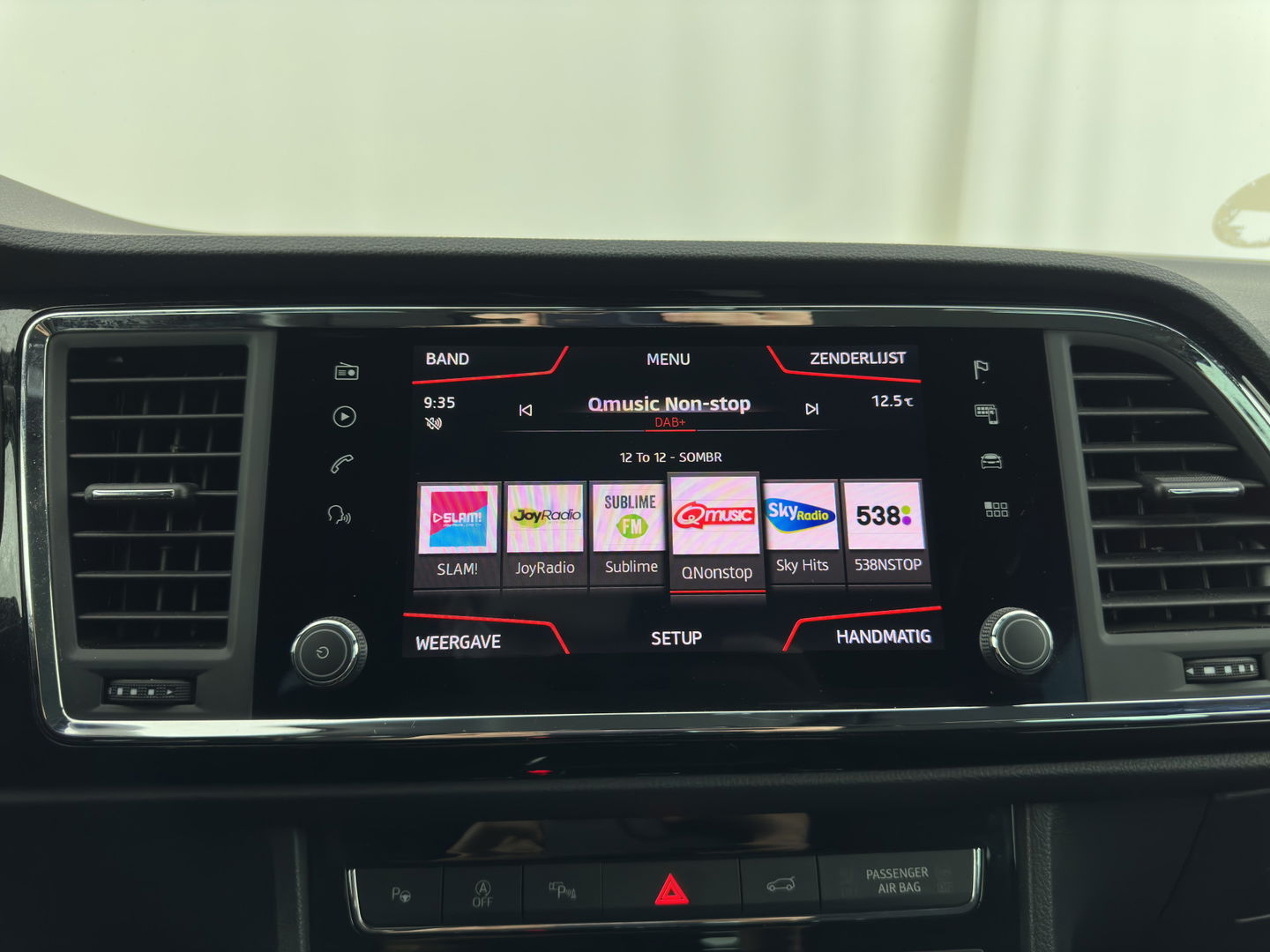 SEAT Ateca 1.5 TSI FR Business Intense (INCL-BTW) *FULL-LED | SPORT-SEATS | NAVI-FULLMAP | LEATHER-MICROFIBRE | CAMERA | KEYLESS | DAB+ | CARPLAY | ECC | PDC | CRUISE | TOWBAR | 18''ALU*