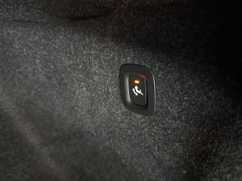 Volvo XC40 1.5 T4 Recharge R-Design | SOH 92% | Adap. Cruise | Camera | Virtual | Stoel/Stuur verw. | Sfeer | Trekh. | Keyless