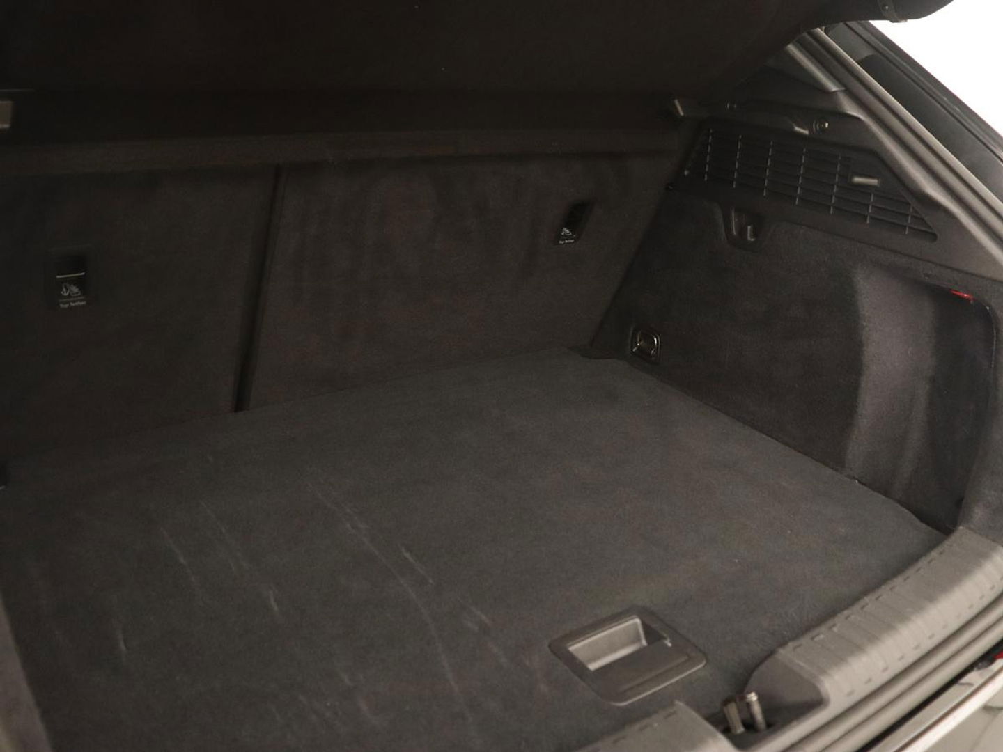 Audi A3 40 TFSI e Edition | Navigatie | Virtual Cockpit | Carplay | Climate control | Getint glas | Cruise control | Full LED | PHEV | Plug In