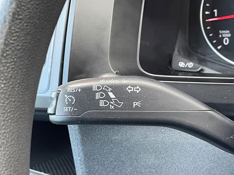 Volkswagen Transporter 2.0 TDI L2H1 DC | Marge! | Pick-up! | 6 Pers. | Trekhaak | Apple Carplay | Cruise Control | Stop&GO | Airconditioning |