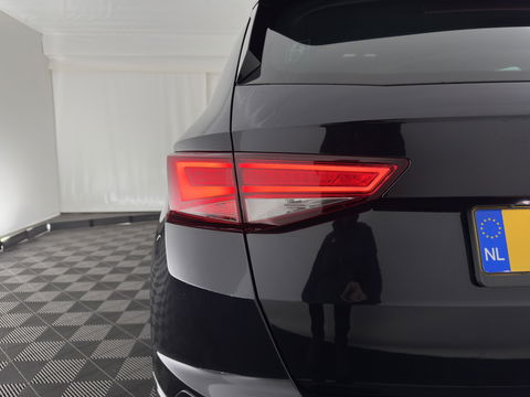 SEAT Ateca 1.5 TSI FR Business Intense (INCL-BTW) *FULL-LED | SPORT-SEATS | NAVI-FULLMAP | LEATHER-MICROFIBRE | CAMERA | KEYLESS | DAB+ | CARPLAY | ECC | PDC | CRUISE | TOWBAR | 18''ALU*