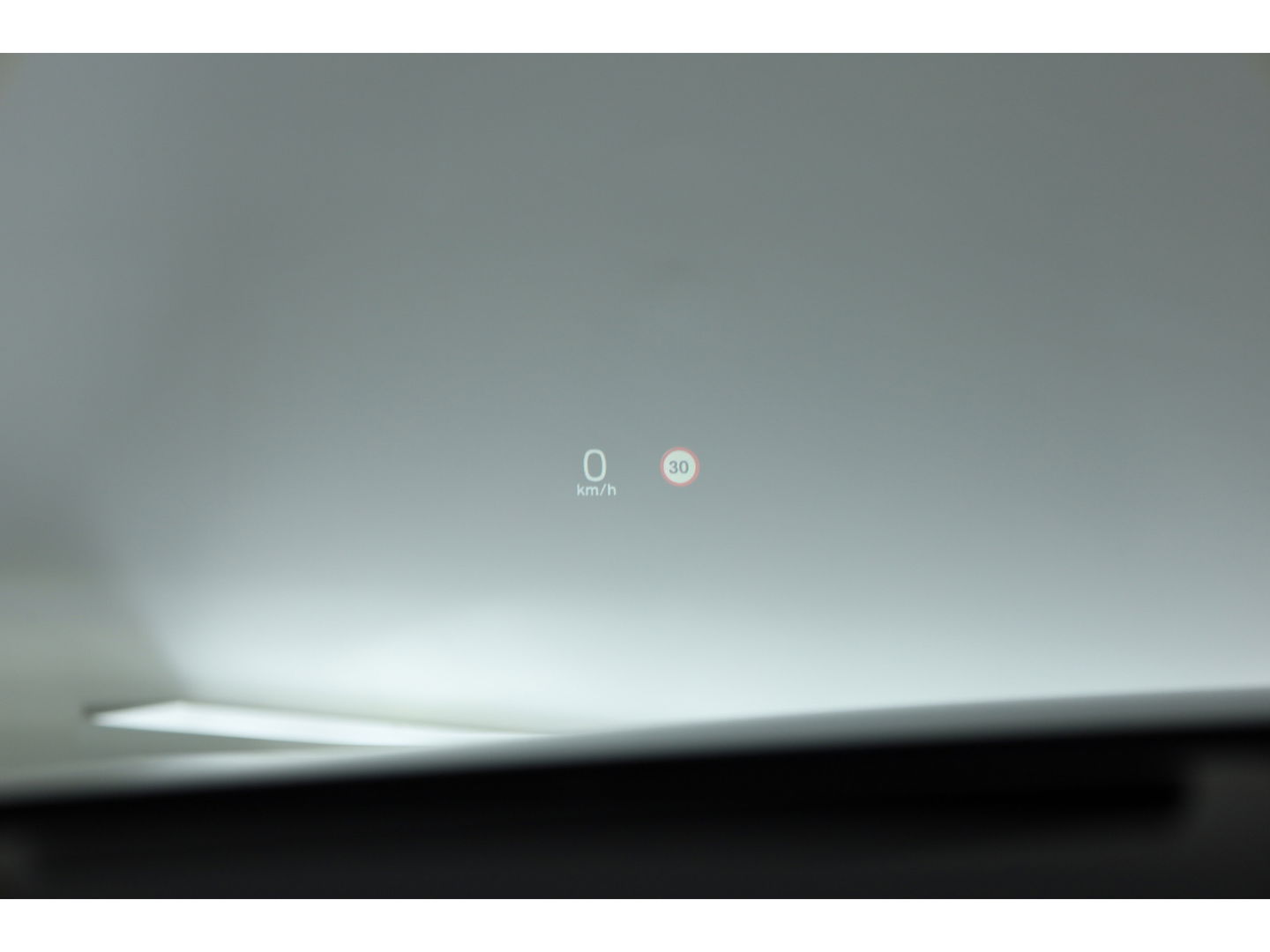 Volvo V60 2.0 T8 390 PK AWD R-Design | Pano-dak | Sportstoelen | HUD | Trekhaak | ACC | Blis | H&K Audio |