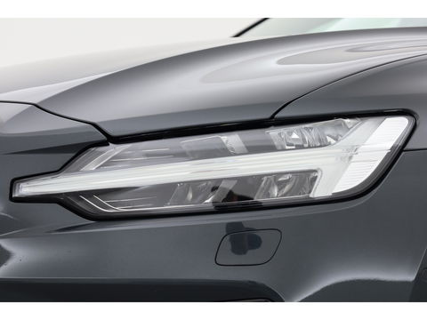 Volvo V60 2.0 T8 390 PK AWD R-Design | Pano-dak | Sportstoelen | HUD | Trekhaak | ACC | Blis | H&K Audio |