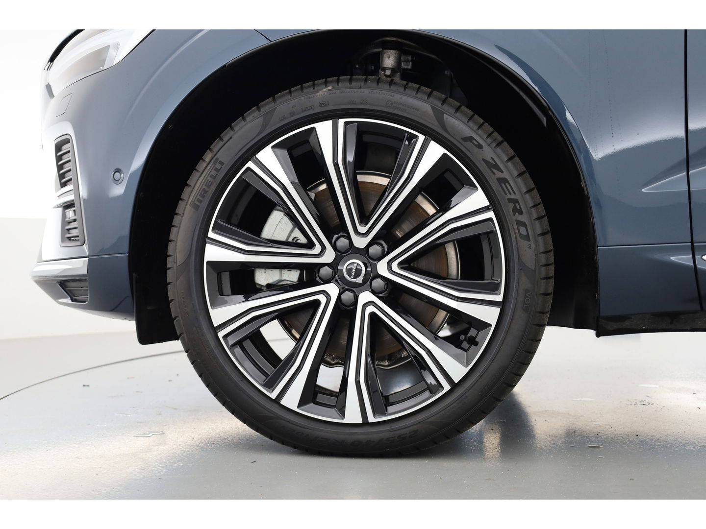 Volvo XC60 T6 Recharge Plus Bright | Pano | Memory seats | 360cam | Leder | 21'' | Harman Kardon