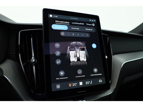 Volvo XC60 2.0 T6 Plug-in hybrid AWD Ultra Black Edition | Facelift | Pano-dak | HUD | H&K Audio | Sportstoelen | ACC | 4x stoel + stuurverw. |