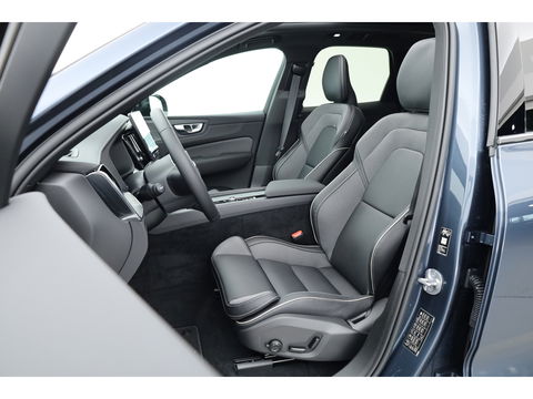 Volvo XC60 2.0 T6 Plug-in hybrid AWD Ultra Black Edition | Facelift | Pano-dak | HUD | H&K Audio | Sportstoelen | ACC | 4x stoel + stuurverw. |