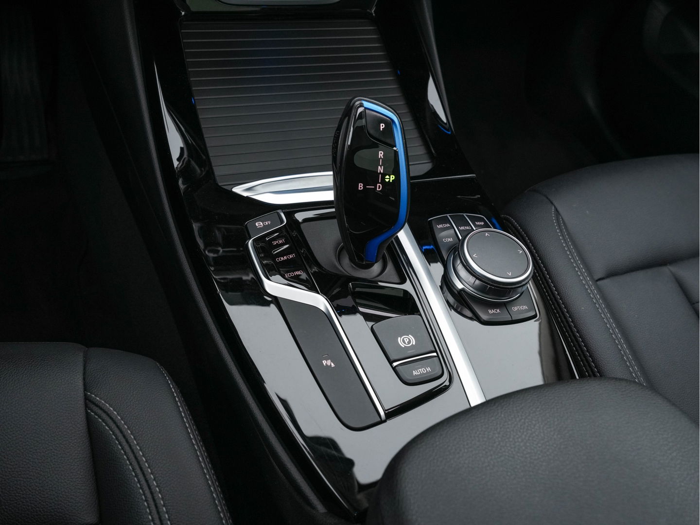 BMW iX3 Executive 80 kWh [ 3-Fase ] { SOH-96% } (INCL.BTW) Aut. *PANO | FULL-LEATHER | ADAPTIVE-CRUISE | FULL-LED | BLIND-SPOT | MEMORY-PACK | DIGI-COCKPIT | HEATED-COMFORTSEATS | CAMERA | DAB+ | NAVI-FULLMAP | 19''ALU*