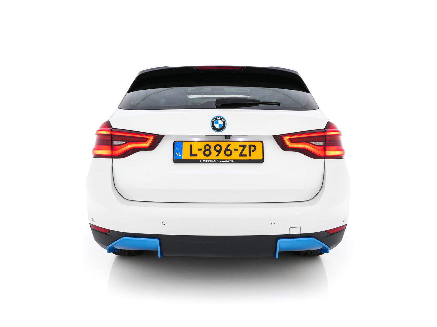 BMW iX3 Executive 80 kWh [ 3-Fase ] { SOH-96% } (INCL.BTW) Aut. *PANO | FULL-LEATHER | ADAPTIVE-CRUISE | FULL-LED | BLIND-SPOT | MEMORY-PACK | DIGI-COCKPIT | HEATED-COMFORTSEATS | CAMERA | DAB+ | NAVI-FULLMAP | 19''ALU*