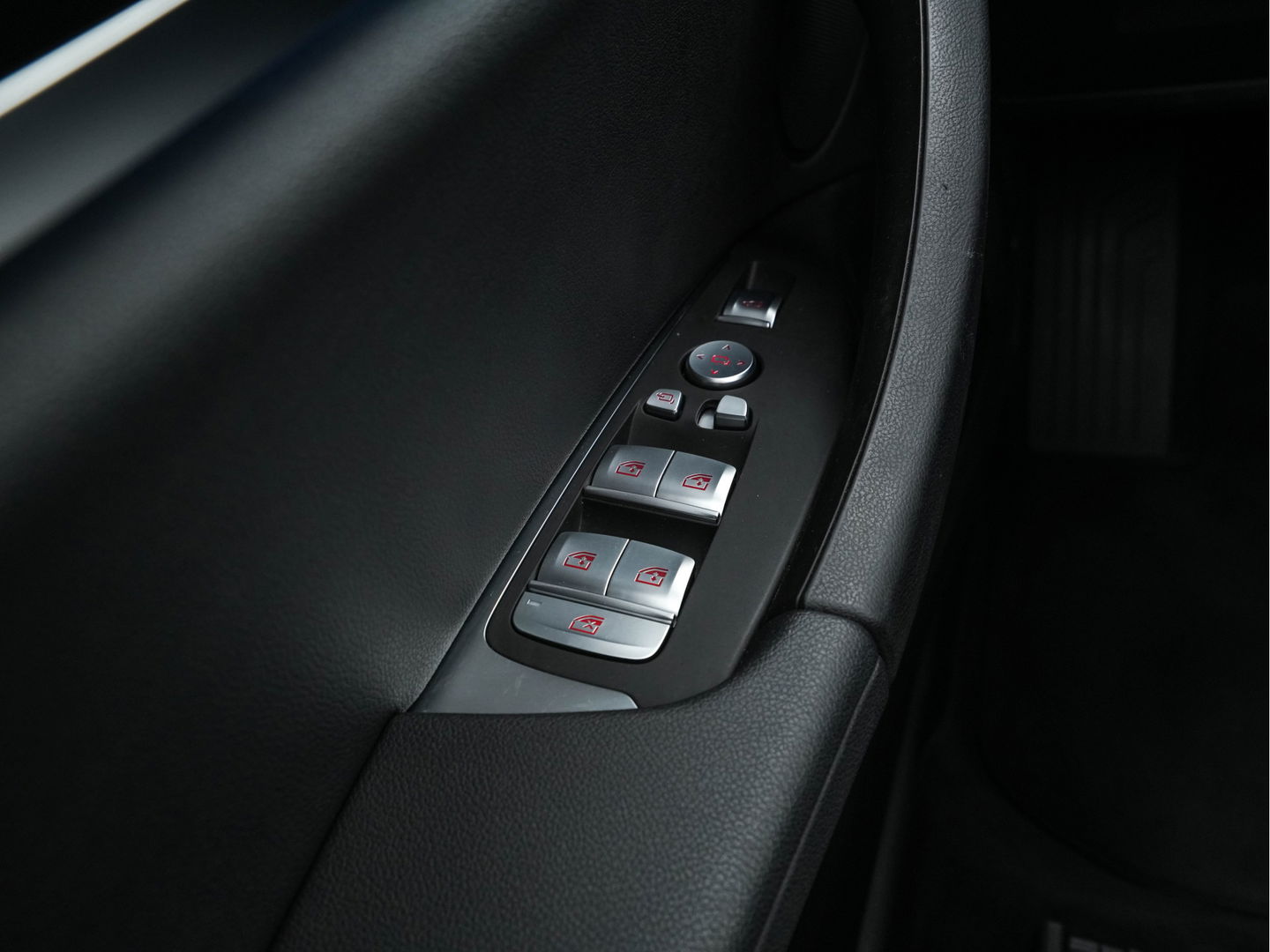 BMW iX3 Executive 80 kWh [ 3-Fase ] { SOH-96% } (INCL.BTW) Aut. *PANO | FULL-LEATHER | ADAPTIVE-CRUISE | FULL-LED | BLIND-SPOT | MEMORY-PACK | DIGI-COCKPIT | HEATED-COMFORTSEATS | CAMERA | DAB+ | NAVI-FULLMAP | 19''ALU*