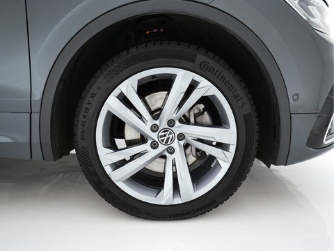 Volkswagen Tiguan 1.4 TSI R-Line Business+ (Plug-in) (INCL-BTW) Aut. *PANO | FULL-LED | ADAPTIVE-CRUISE | DIGI-COCKPIT | HEATED-COMFORTSEATS | NAV-FULLMAP | DAB+ | TOWBAR | PRIVACY-GLASS | ECC | PDC | 19''ALU