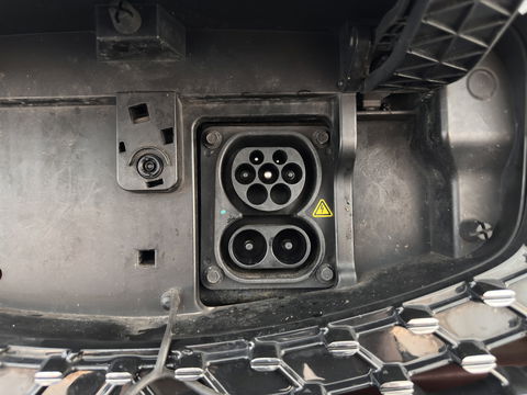 MG ZS EV Luxury 45 kWh [3-Fase] {SOH-100%} Aut. *PANO | LUXURY-LEATHER | CCS-FASTLOADER | KEYLESS | NAVI-FULLMAP | ADAPTIVE-CRUISE | CAMERA | HEATED-SPORTSEATS | CARPLAY | BLINDSPOT | DAB | LANE-ASSIST | PRIVACY-GLASS | 17''ALU*