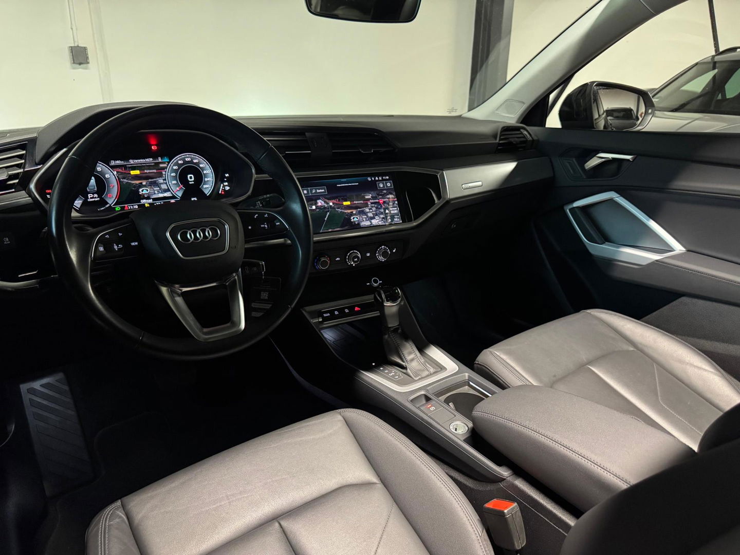 Audi Q3 Sportback 35 TFSI S Edition Competition PANO VOL'