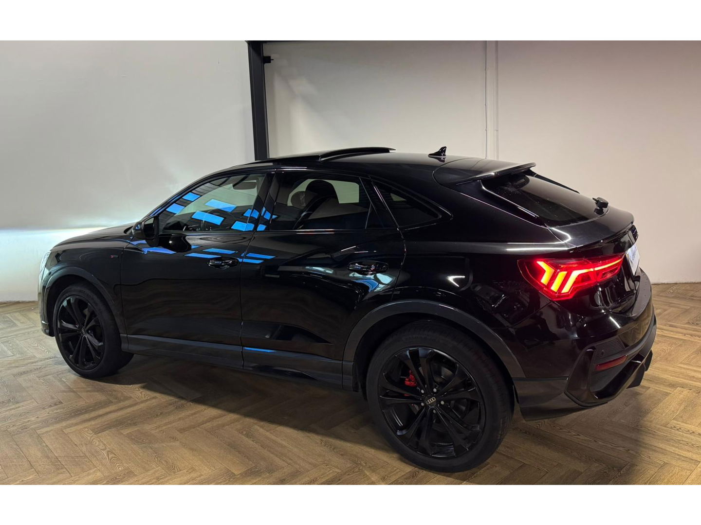 Audi Q3 Sportback 35 TFSI S Edition Competition PANO VOL'