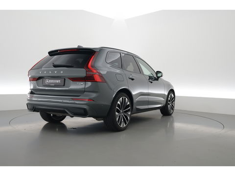 Volvo XC60 2.0 T8 Plug-in hybrid AWD Ultra Dark | Facelift | Forest Lake | Luchtvering | Massage | Bowers & Wilkins |