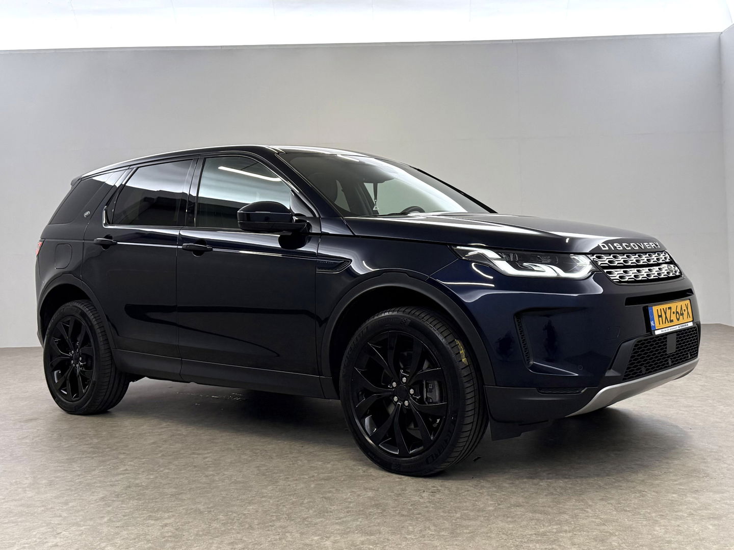 Land Rover Discovery Sport P300e 1.5 R-Dynamic HSE | Pano | Memory | 360° | Virtual | Trekh. | Carplay | Leder