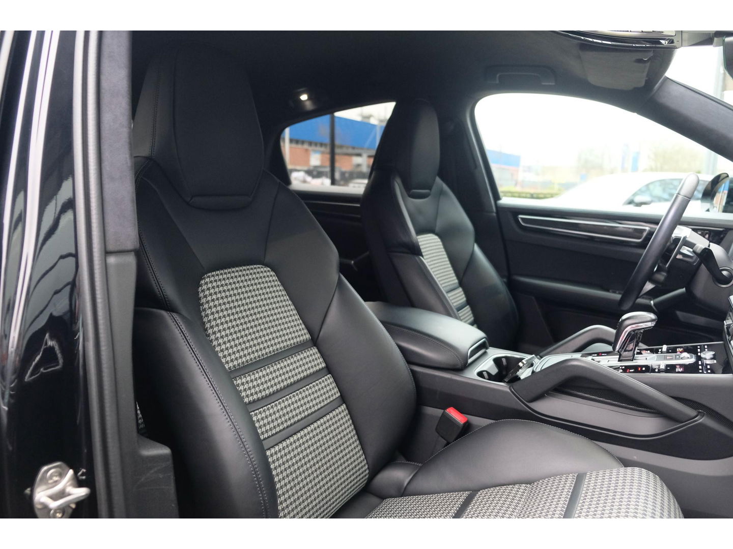 Porsche Cayenne Coupé 3.0 E-Hybrid 462pk *BTW* 4-wielsturing Bose Lightweight Package Carbon pakket NLauto