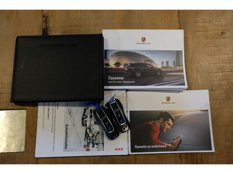 Porsche Cayenne Coupé 3.0 E-Hybrid 462pk *BTW* 4-wielsturing Bose Lightweight Package Carbon pakket NLauto