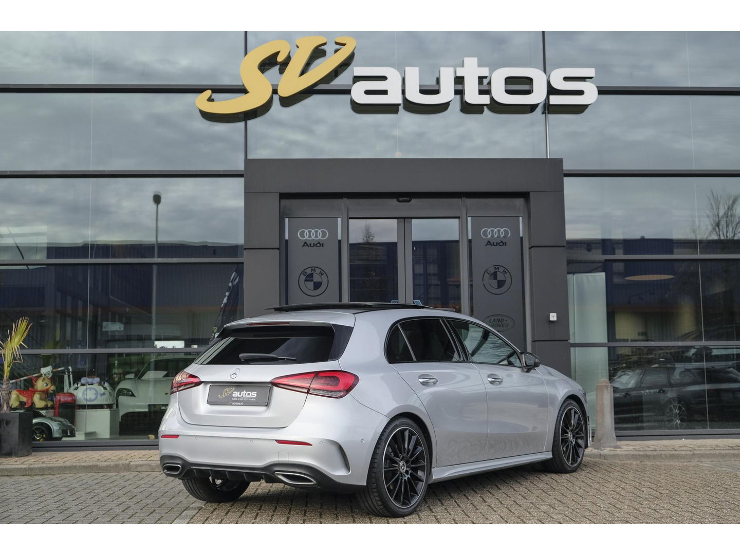 Mercedes-Benz A-Klasse A220 AMG 190pk Panoramadak Widescreen Night pakket 19" LMV Sfeerverlichting