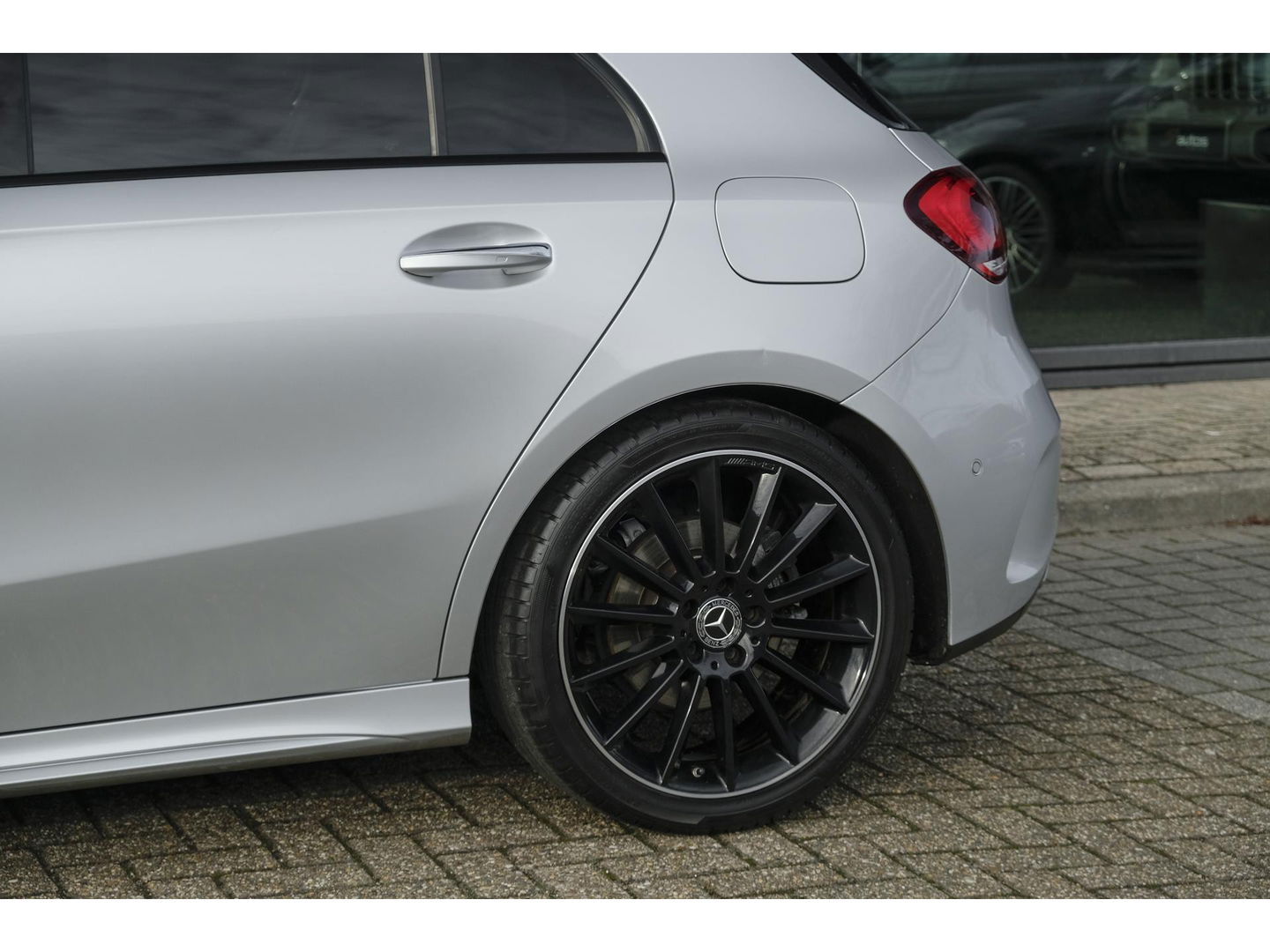 Mercedes-Benz A-Klasse A220 AMG 190pk Panoramadak Widescreen Night pakket 19" LMV Sfeerverlichting