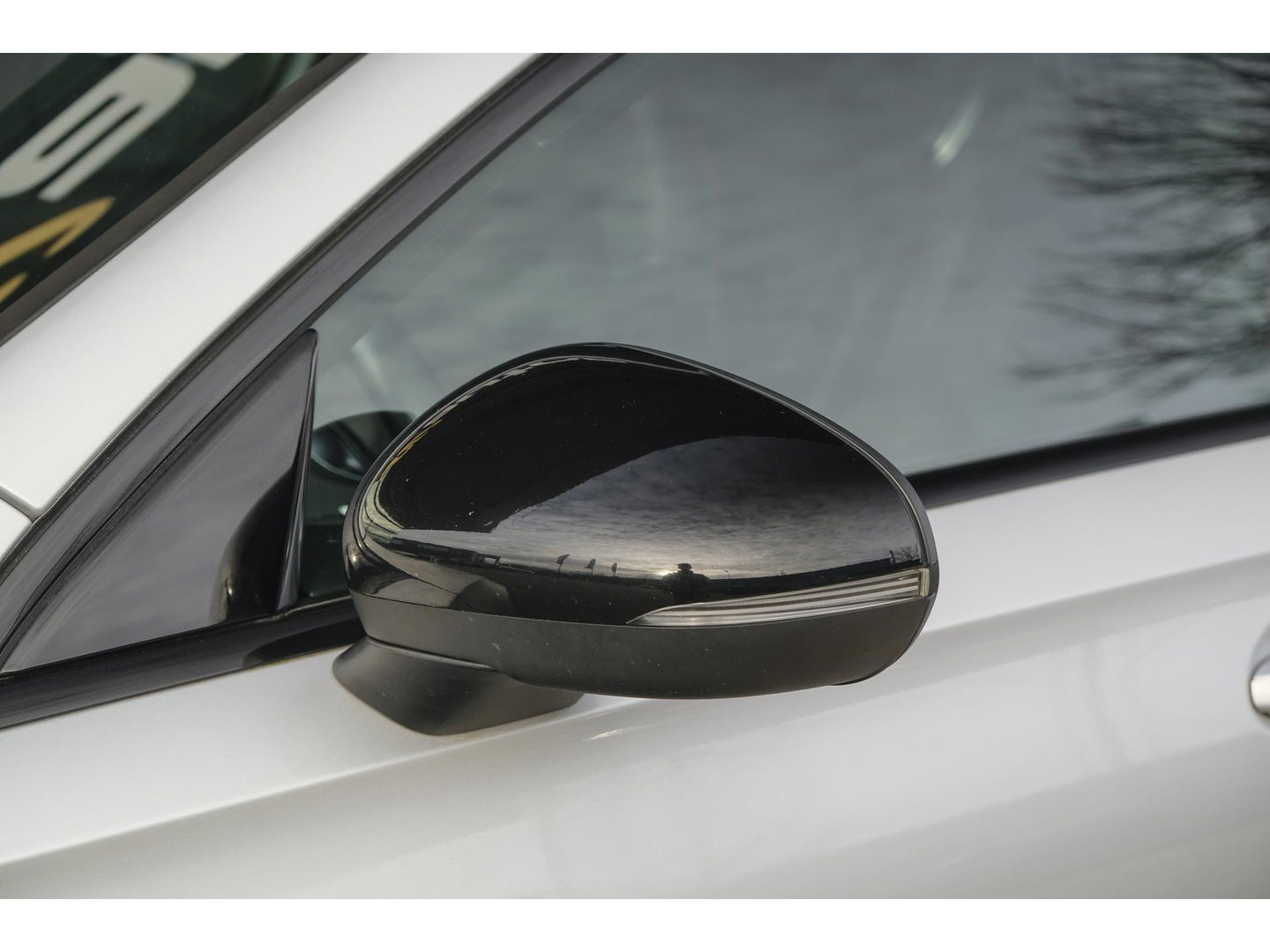 Mercedes-Benz A-Klasse A220 AMG 190pk Panoramadak Widescreen Night pakket 19" LMV Sfeerverlichting