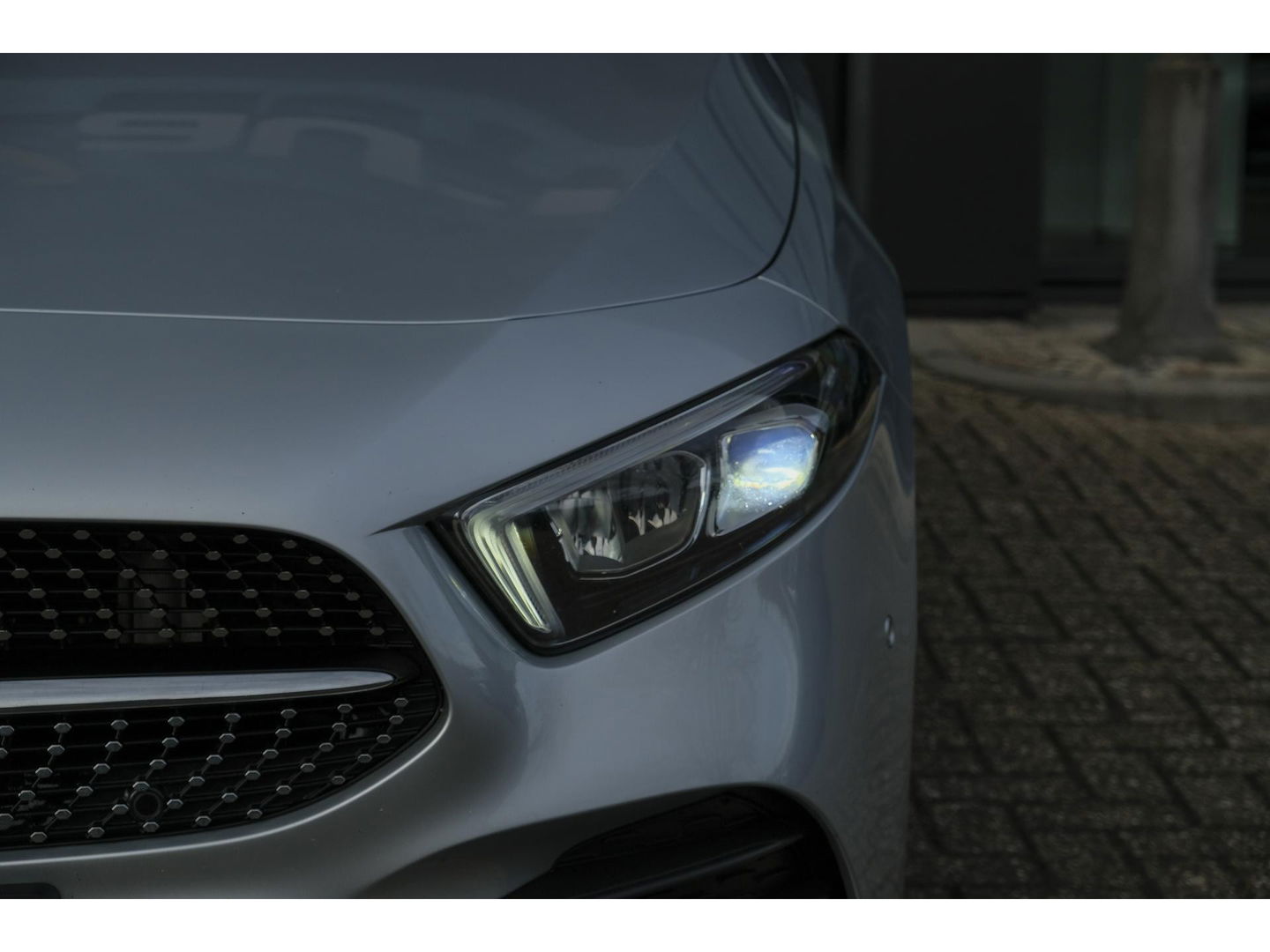 Mercedes-Benz A-Klasse A220 AMG 190pk Panoramadak Widescreen Night pakket 19" LMV Sfeerverlichting