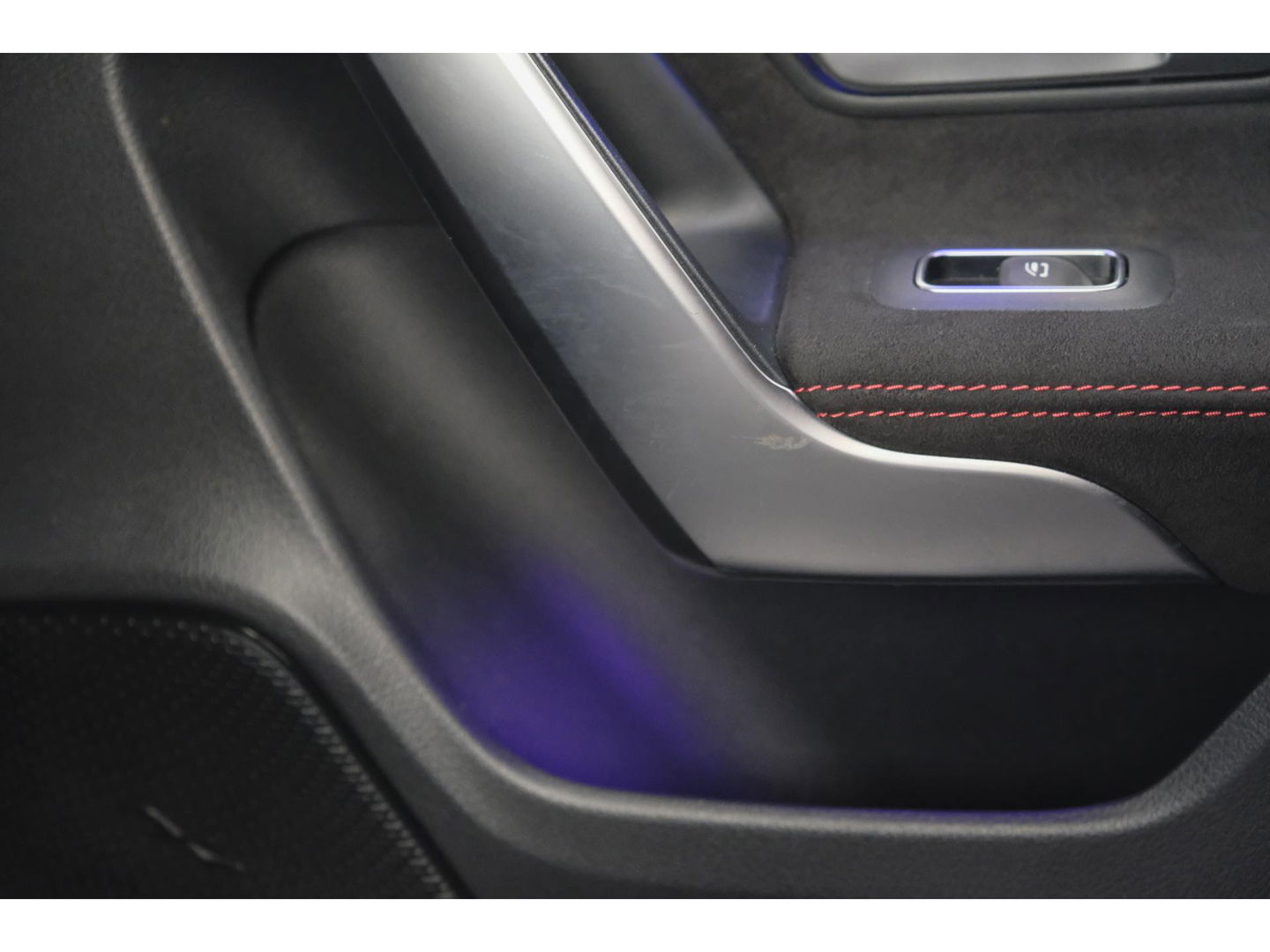 Mercedes-Benz A-Klasse A220 AMG 190pk Panoramadak Widescreen Night pakket 19" LMV Sfeerverlichting