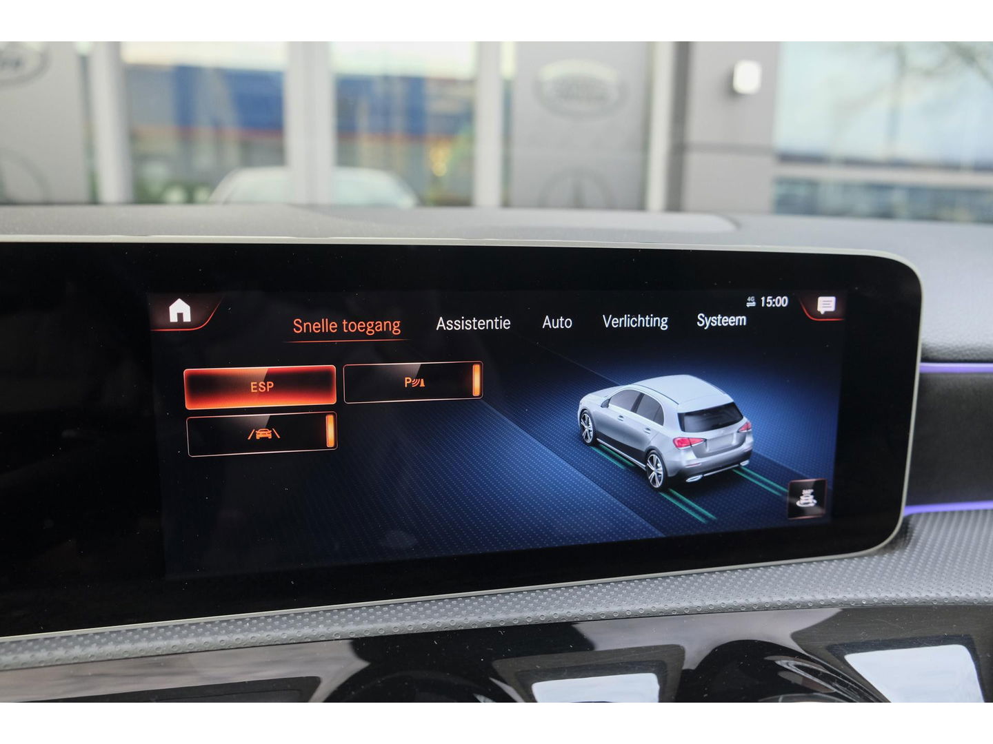 Mercedes-Benz A-Klasse A220 AMG 190pk Panoramadak Widescreen Night pakket 19" LMV Sfeerverlichting