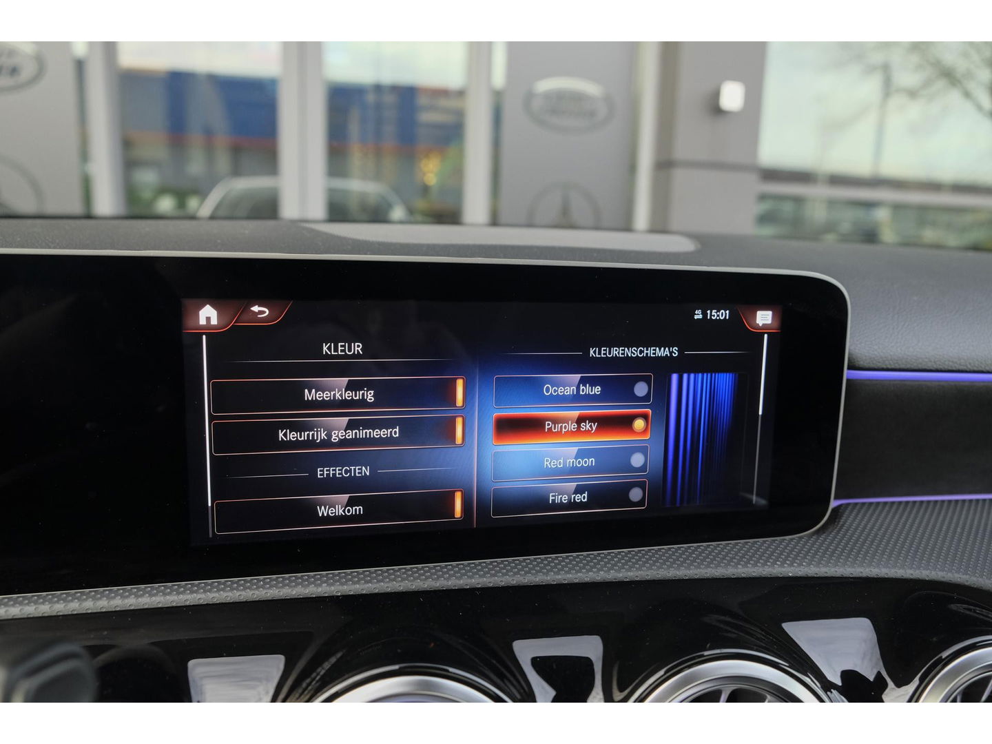 Mercedes-Benz A-Klasse A220 AMG 190pk Panoramadak Widescreen Night pakket 19" LMV Sfeerverlichting