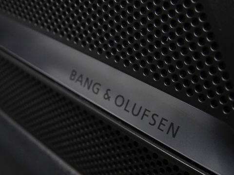 Audi A6 Avant 55 TFSI e 367PK Quattro Comp. / S-ed / 360° / B&O / LED