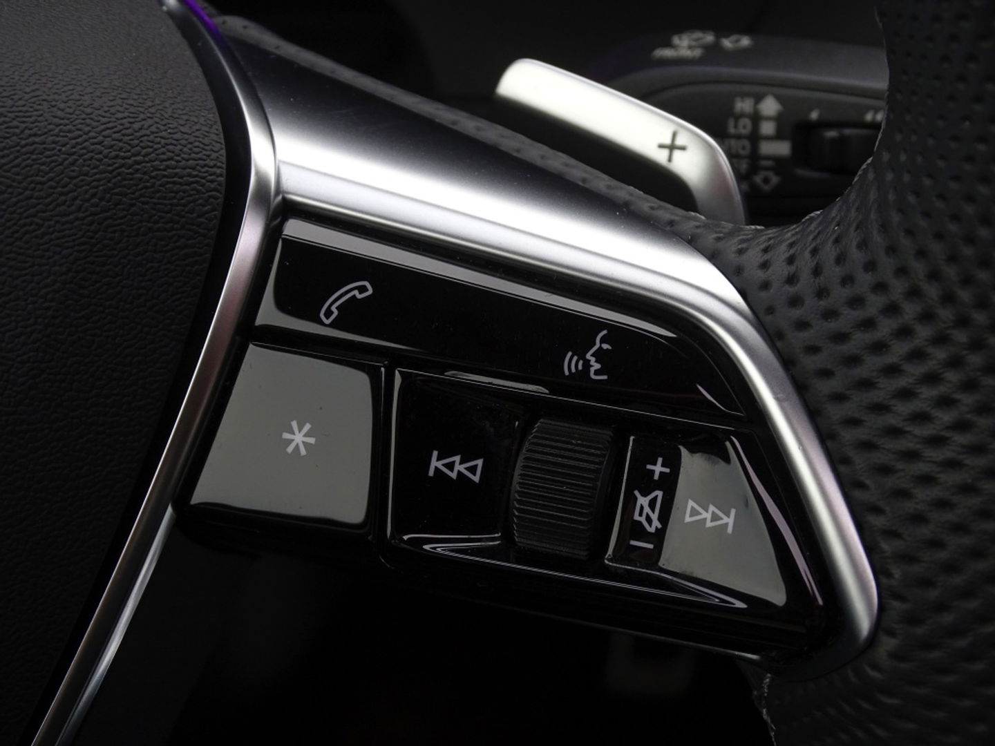 Audi A6 Avant 55 TFSI e 367PK Quattro Comp. / S-ed / 360° / B&O / LED