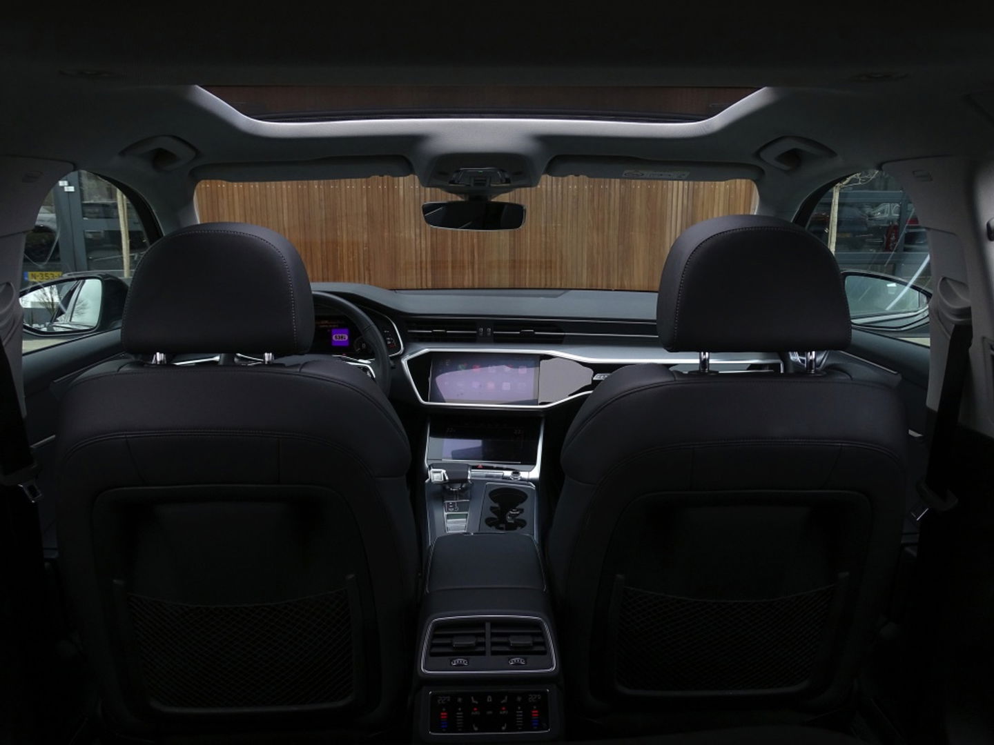 Audi A6 Avant 55 TFSI e 367PK Quattro Comp. / S-ed / 360° / B&O / LED