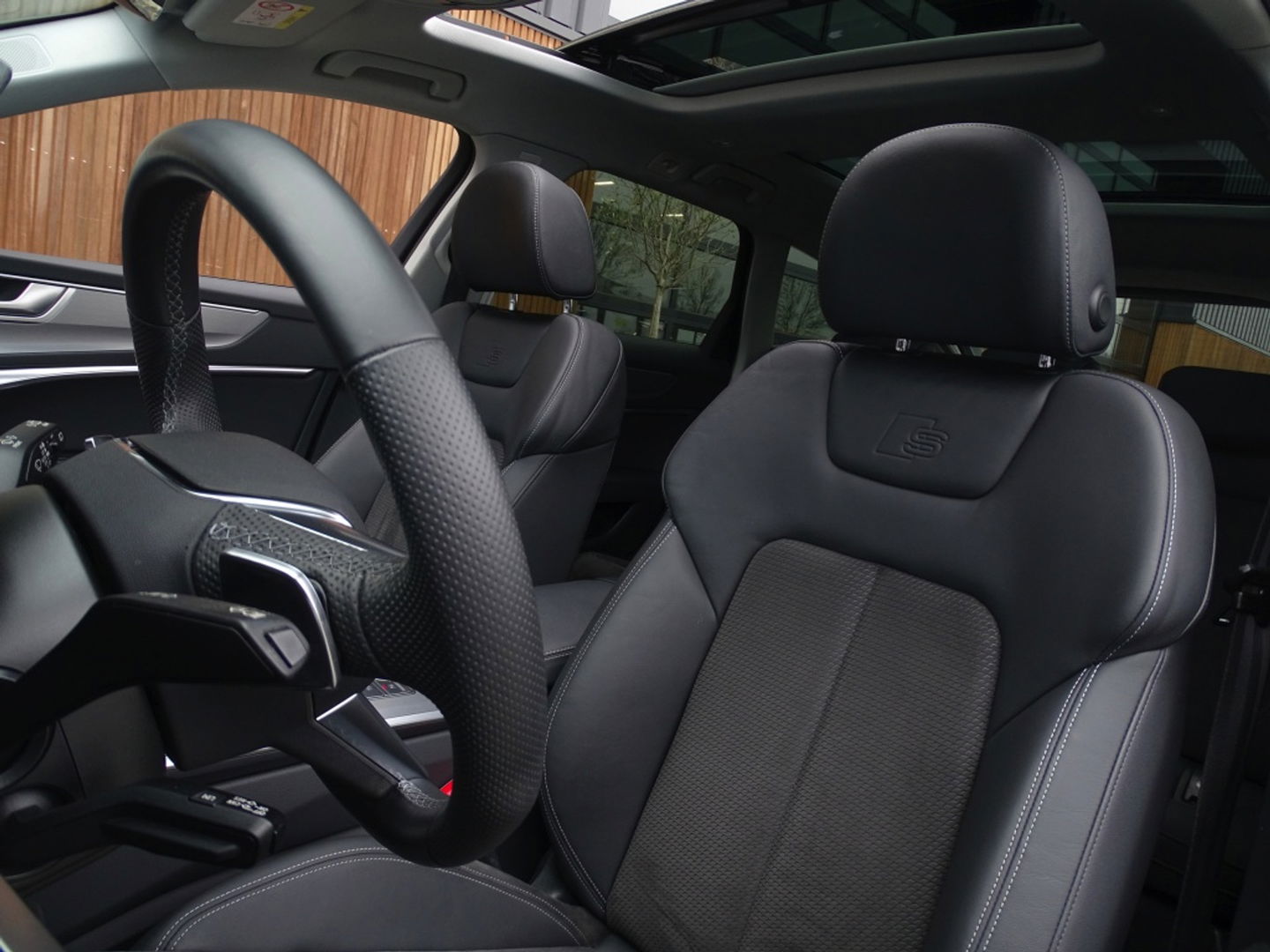 Audi A6 Avant 55 TFSI e 367PK Quattro Comp. / S-ed / 360° / B&O / LED