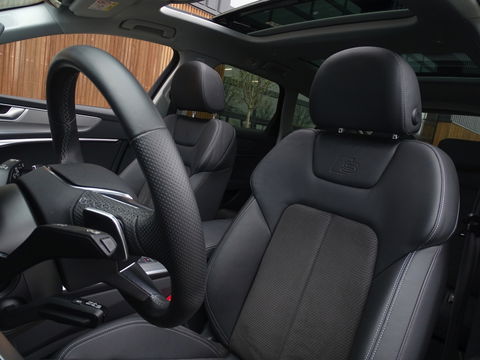 Audi A6 Avant 55 TFSI e 367PK Quattro Comp. / S-ed / 360° / B&O / LED