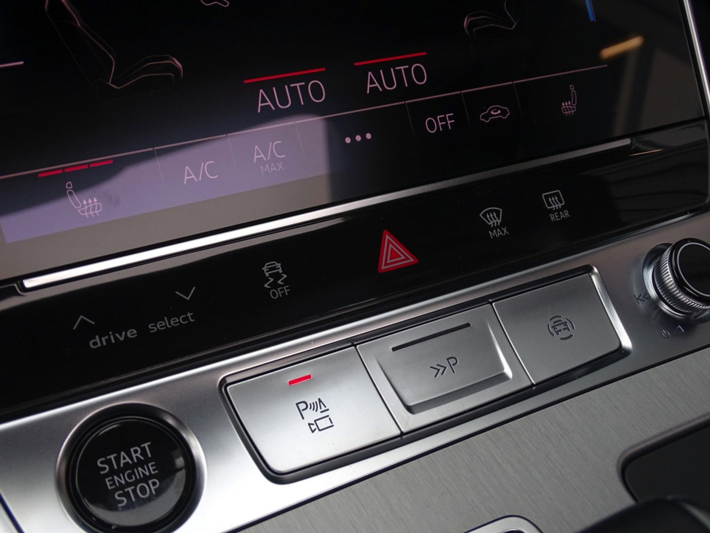 Audi A6 Avant 55 TFSI e 367PK Quattro Comp. / S-ed / 360° / B&O / LED