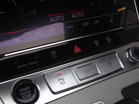 Audi A6 Avant 55 TFSI e 367PK Quattro Comp. / S-ed / 360° / B&O / LED