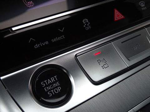 Audi A6 Avant 55 TFSI e 367PK Quattro Comp. / S-ed / 360° / B&O / LED