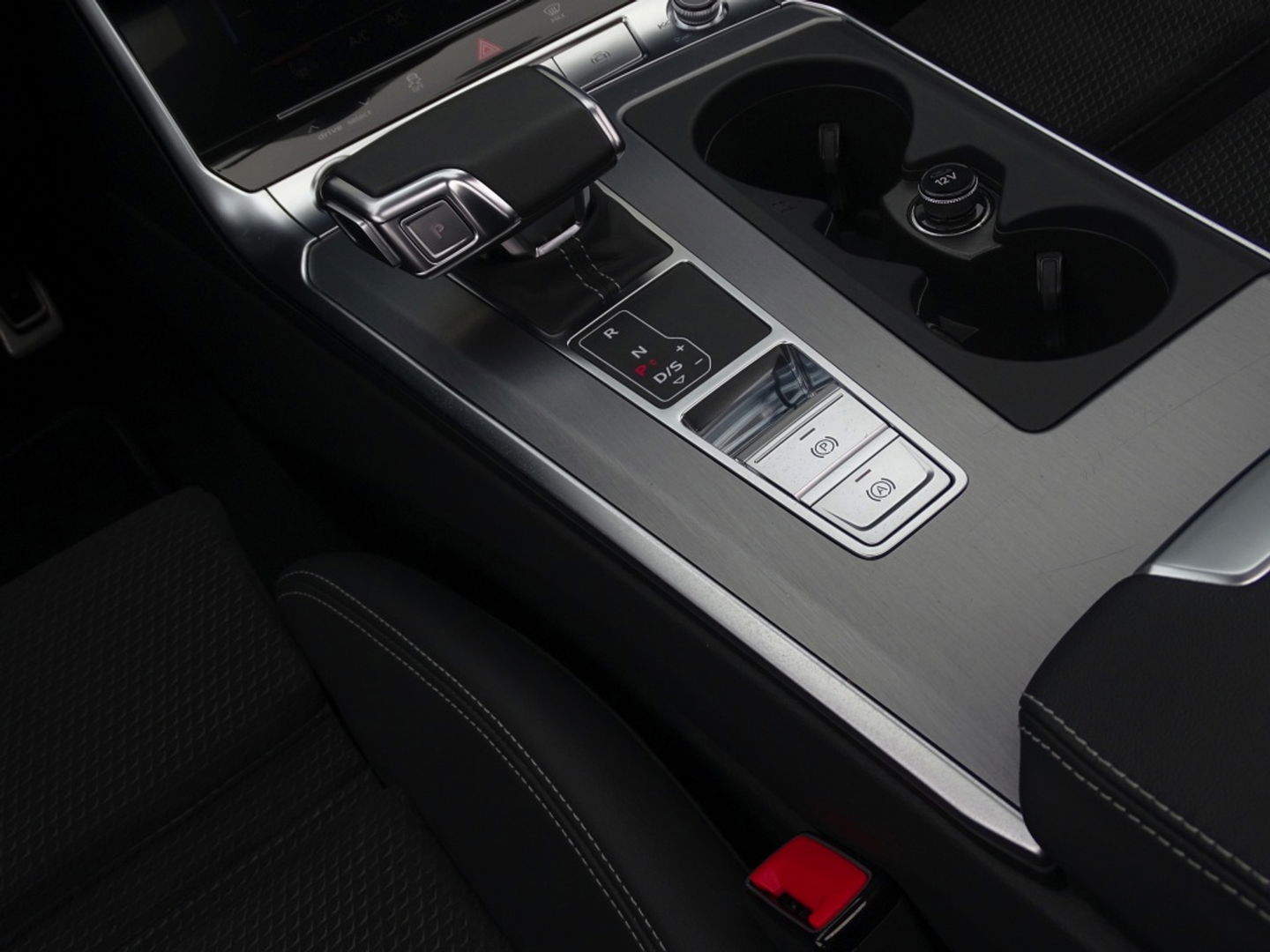 Audi A6 Avant 55 TFSI e 367PK Quattro Comp. / S-ed / 360° / B&O / LED